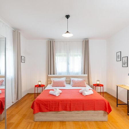 Apartments Vitorio Задар Екстериор снимка
